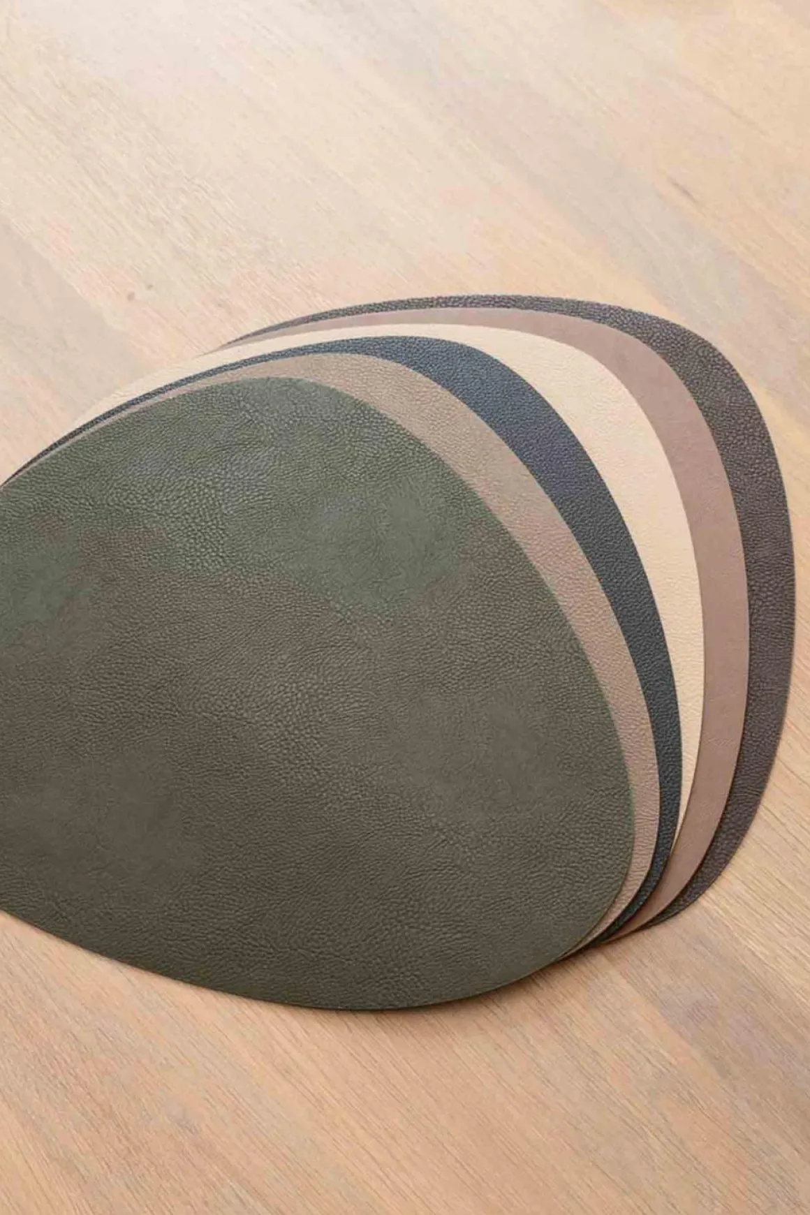 Dekkebrikke Jenny grønn