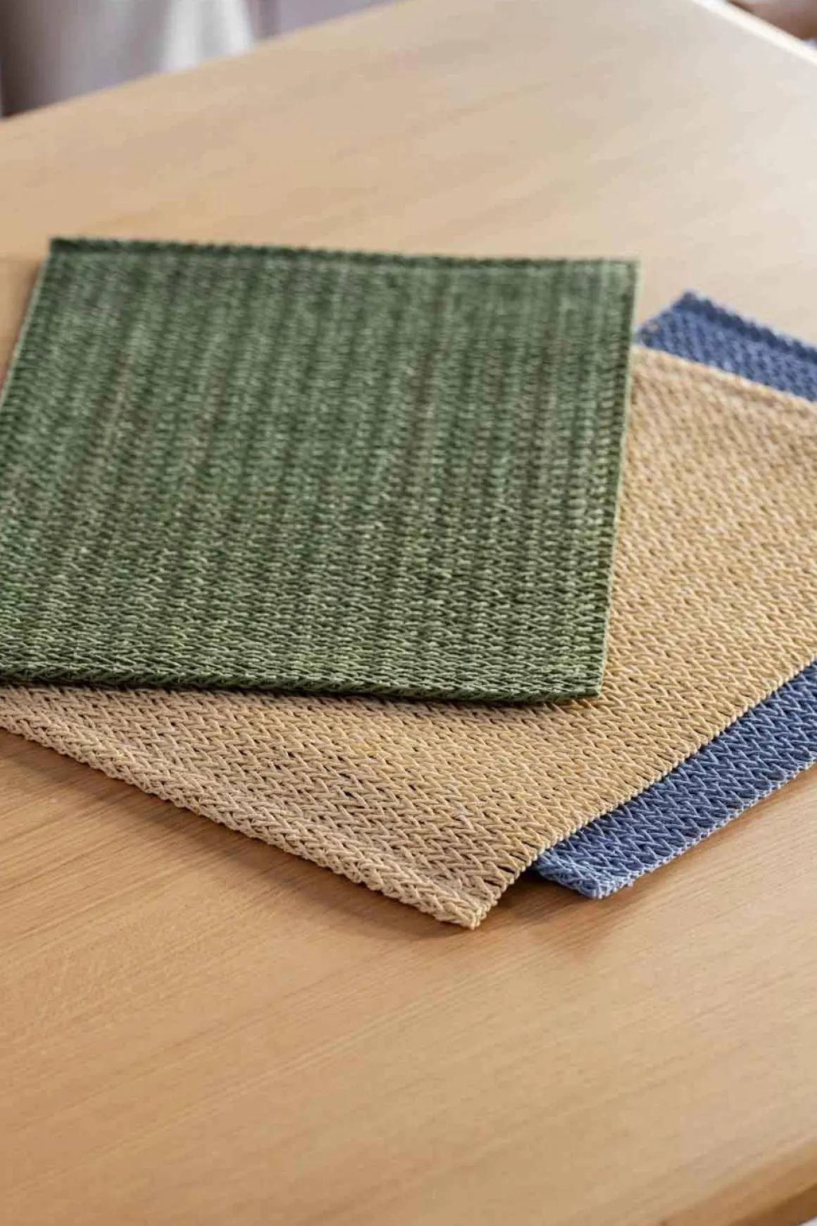 Dekkebrikke Nina, grønn