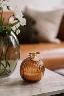 Duftlys julekule Amber & Tonka