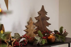 Girlander med kongle og røde bær