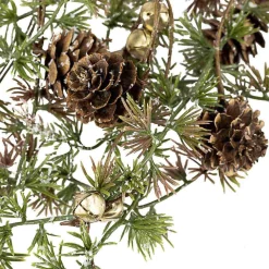 Girlander sedertre med snø