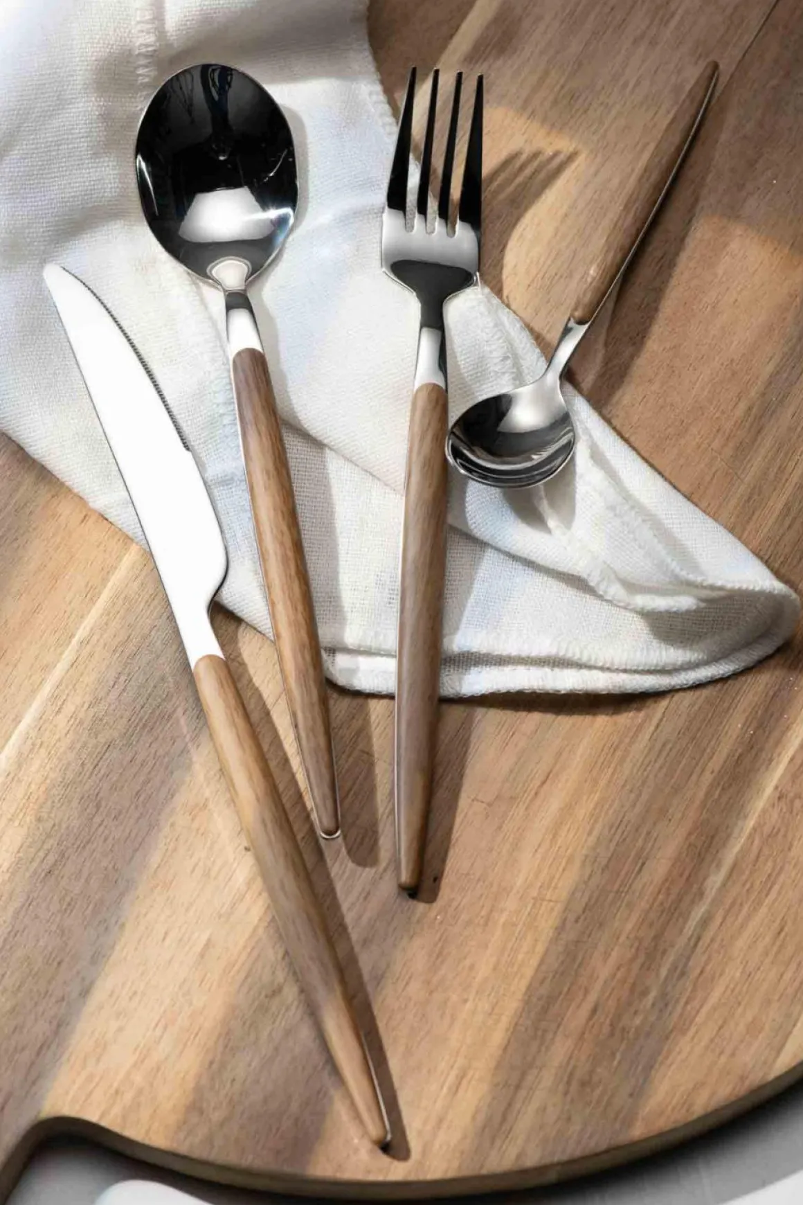 Modern House - Eik Bestikksett 16 deler