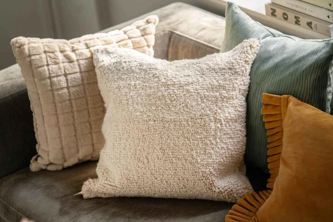 Putetrekk Faux fur ruter 48x48cm