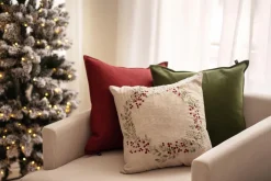 Putetrekk krans broderi 48x48 cm