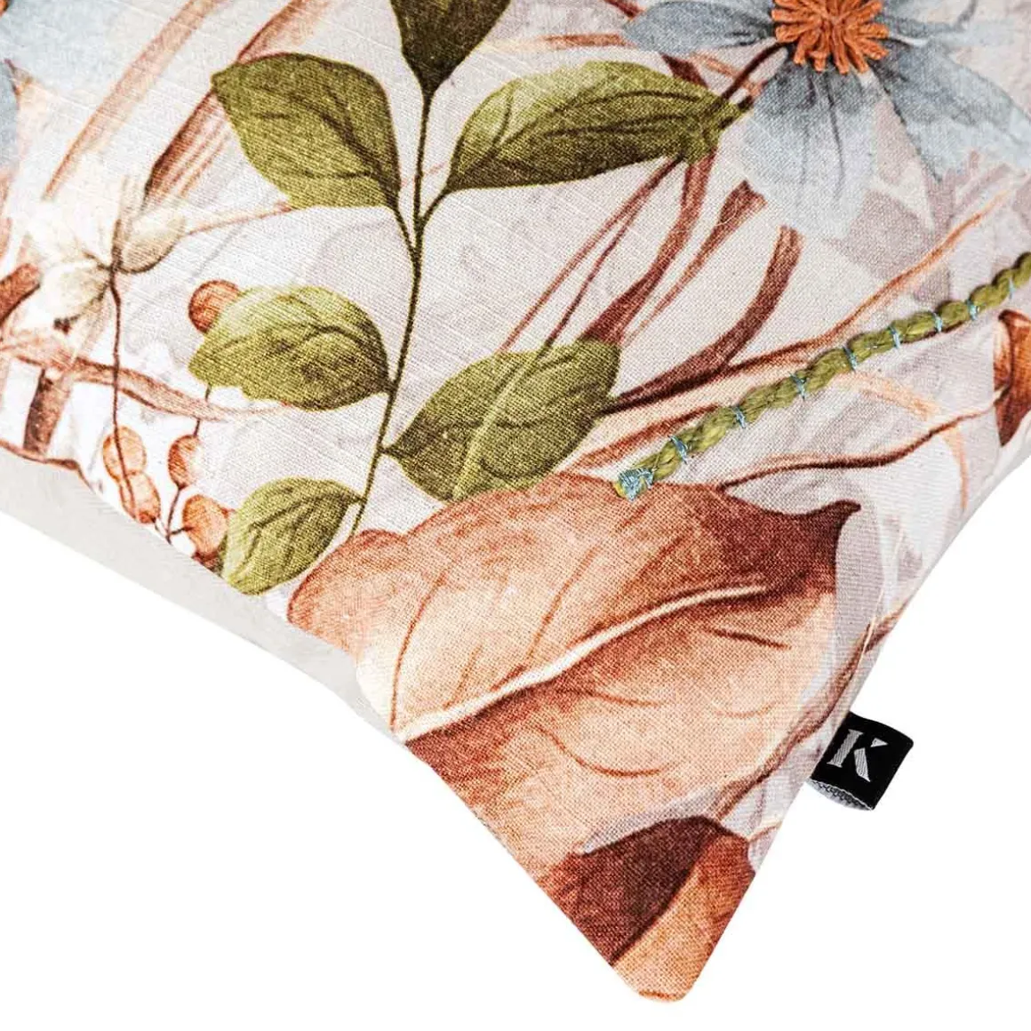 Putetrekk Meadow brodert 48x48cm