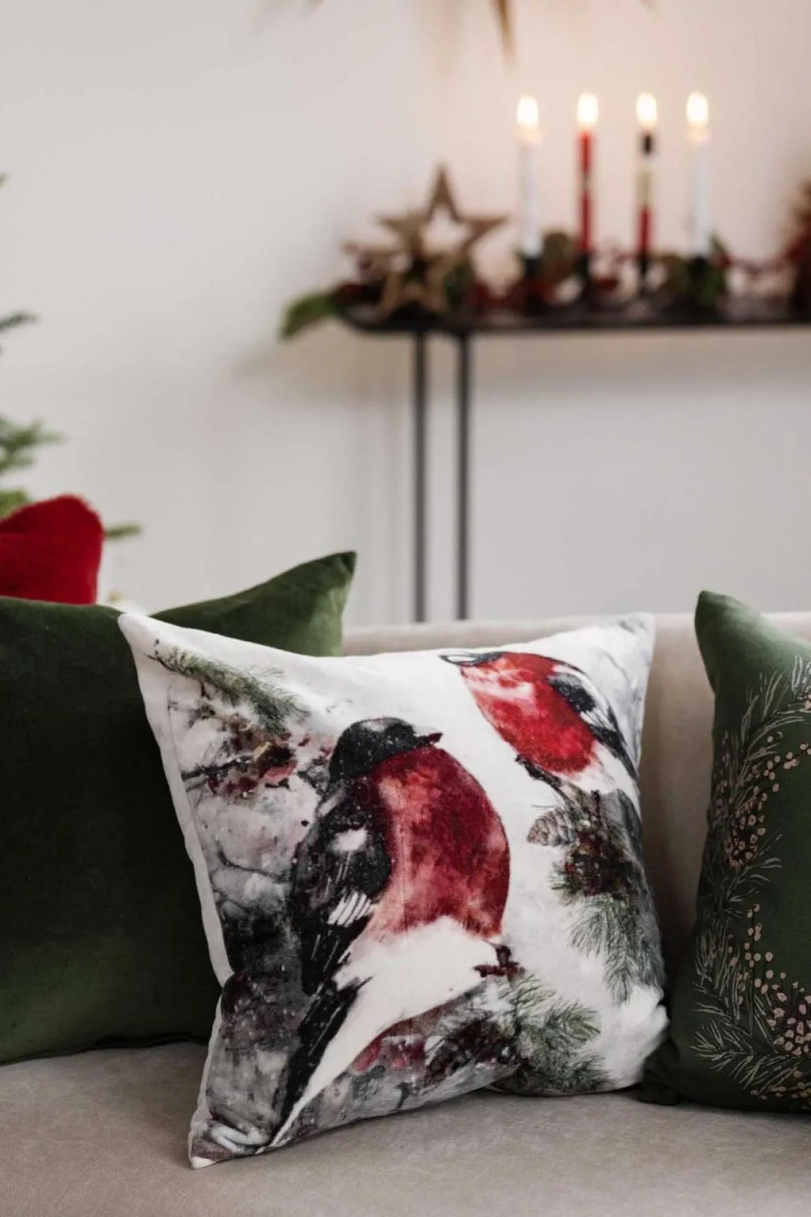 Putetrekk velur Dompap skog 48x48cm