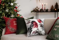 Putetrekk velur Dompap skog 48x48cm