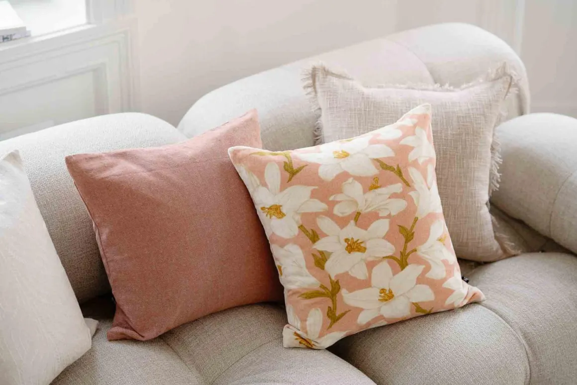 Putetrekk velur Lilje 48x48cm