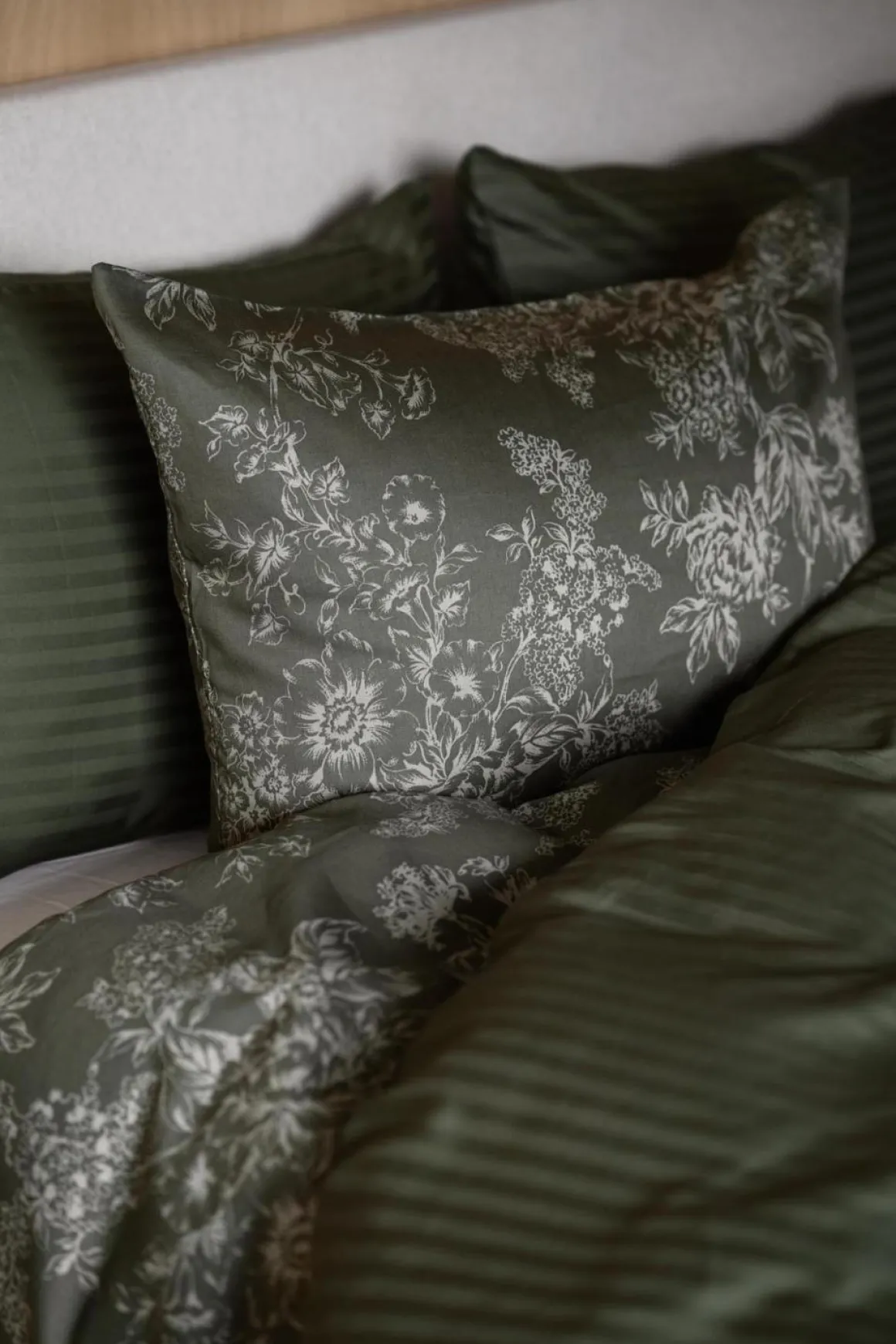 Sengesett Amalia Sateng 140x220 cm, grønn